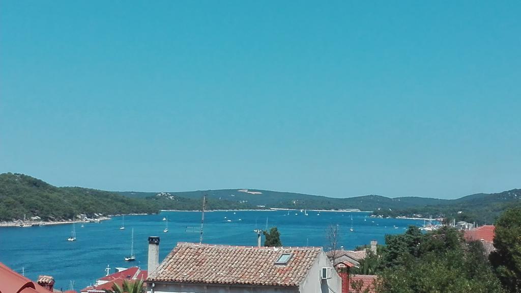 Apartments Villa Adrienne Mali Lošinj Eksteriør billede