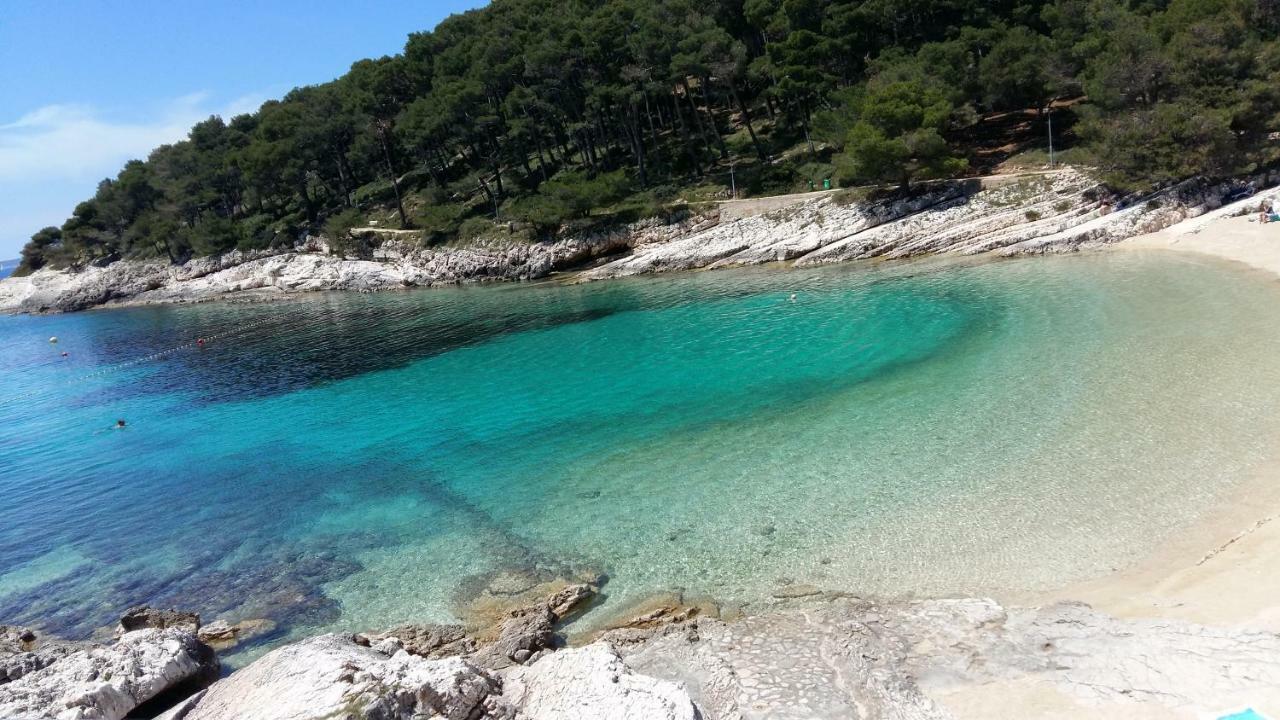 Apartments Villa Adrienne Mali Lošinj Eksteriør billede