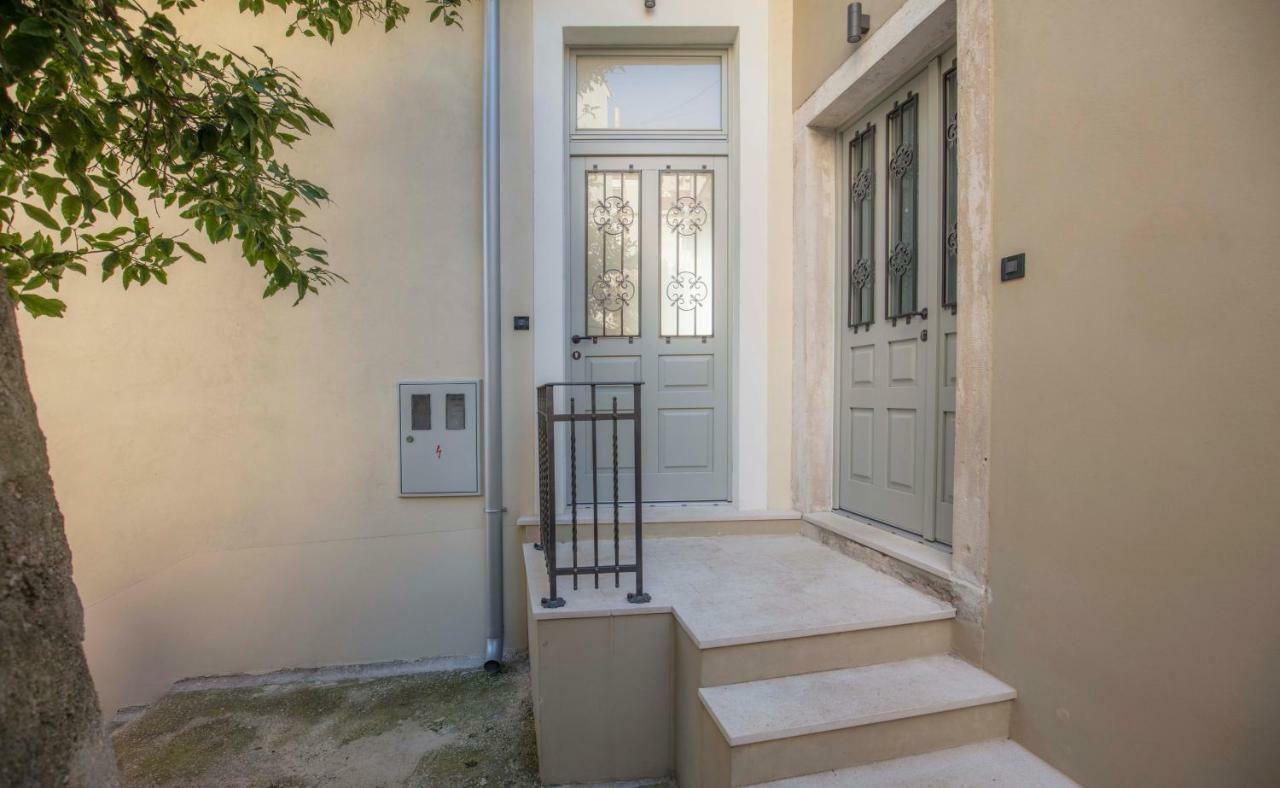 Apartments Villa Adrienne Mali Lošinj Eksteriør billede