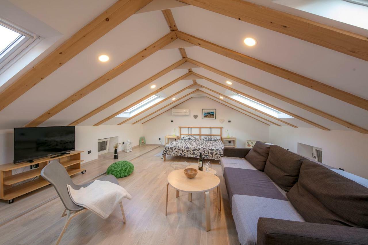 Apartments Villa Adrienne Mali Lošinj Eksteriør billede